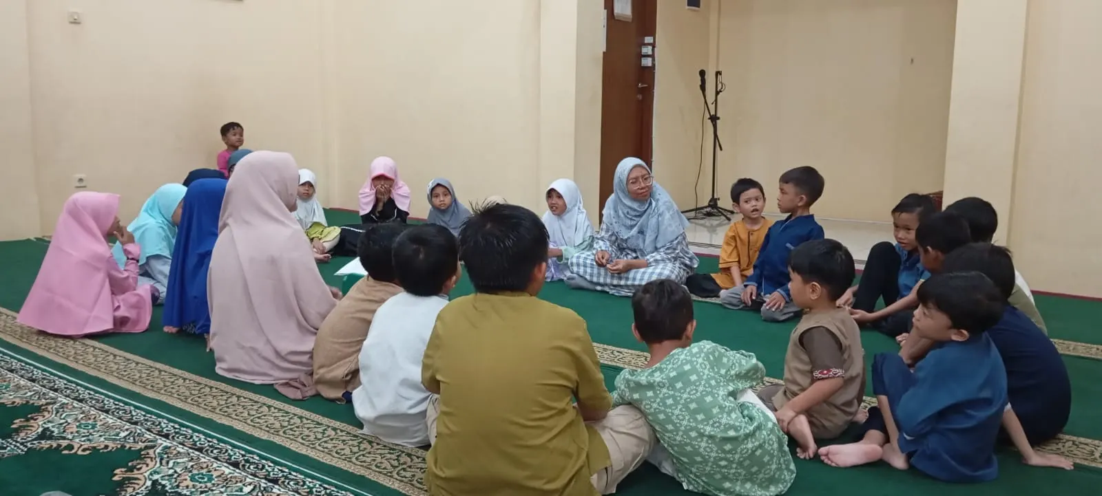 Kegiatan belajar santri Darussalam